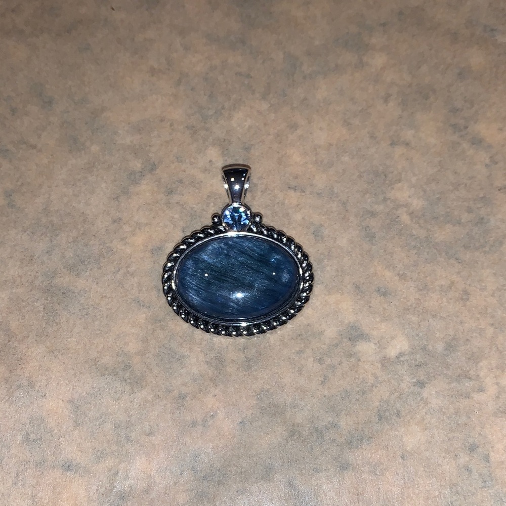 Lia Sophia Blue Stone Pendant slide